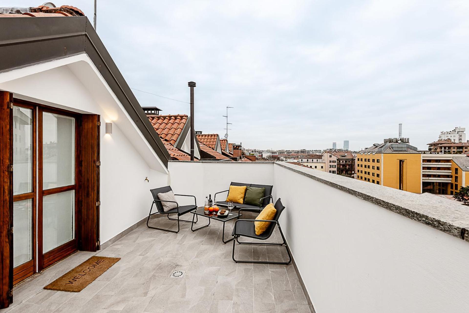 Stayeasy Argelati40 - Penthouse With 2 Bedrooms, 2 Bathrooms And Terrace - Navigli Милан Экстерьер фото